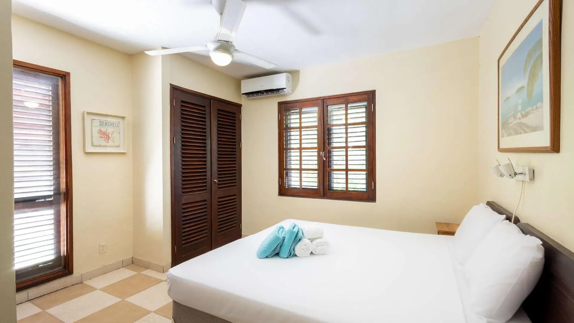 Blue Bay Hideaway - Just Steps From The Beach 0*, Blue Bay Curaçao